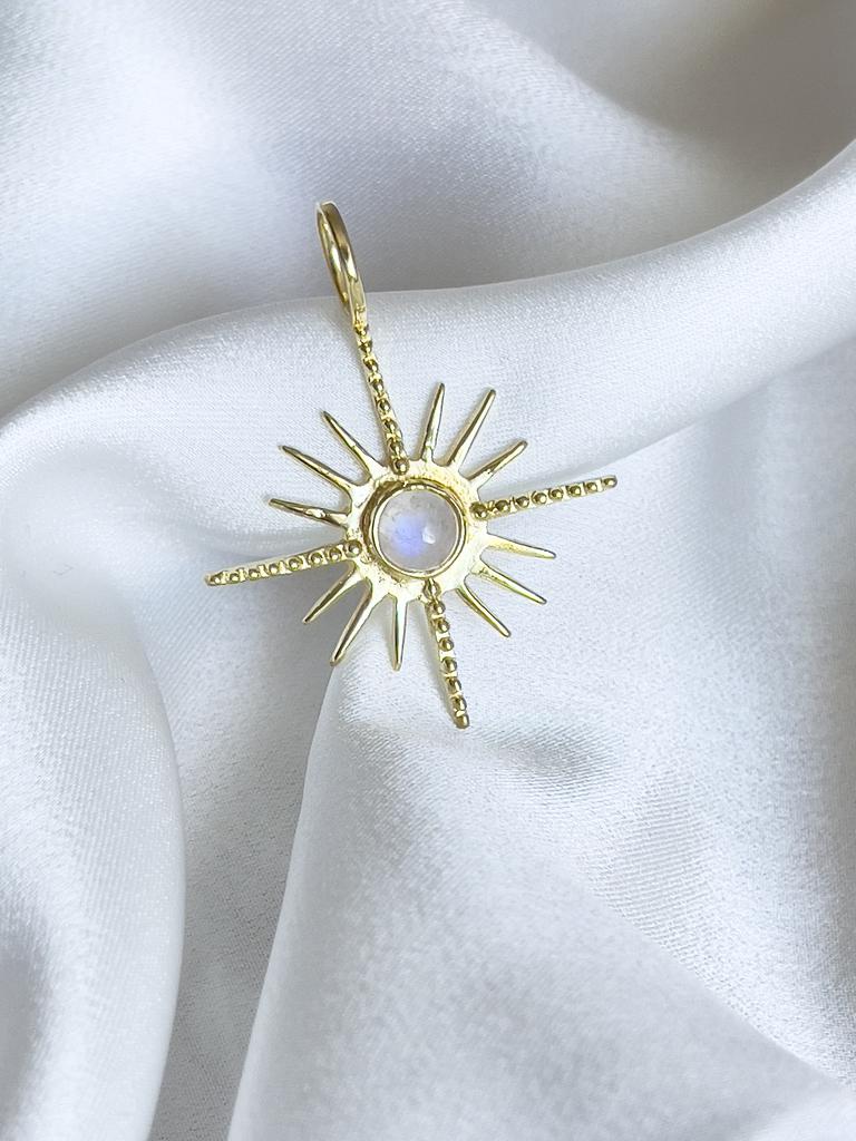 Pendant "Sun star with moonstone"