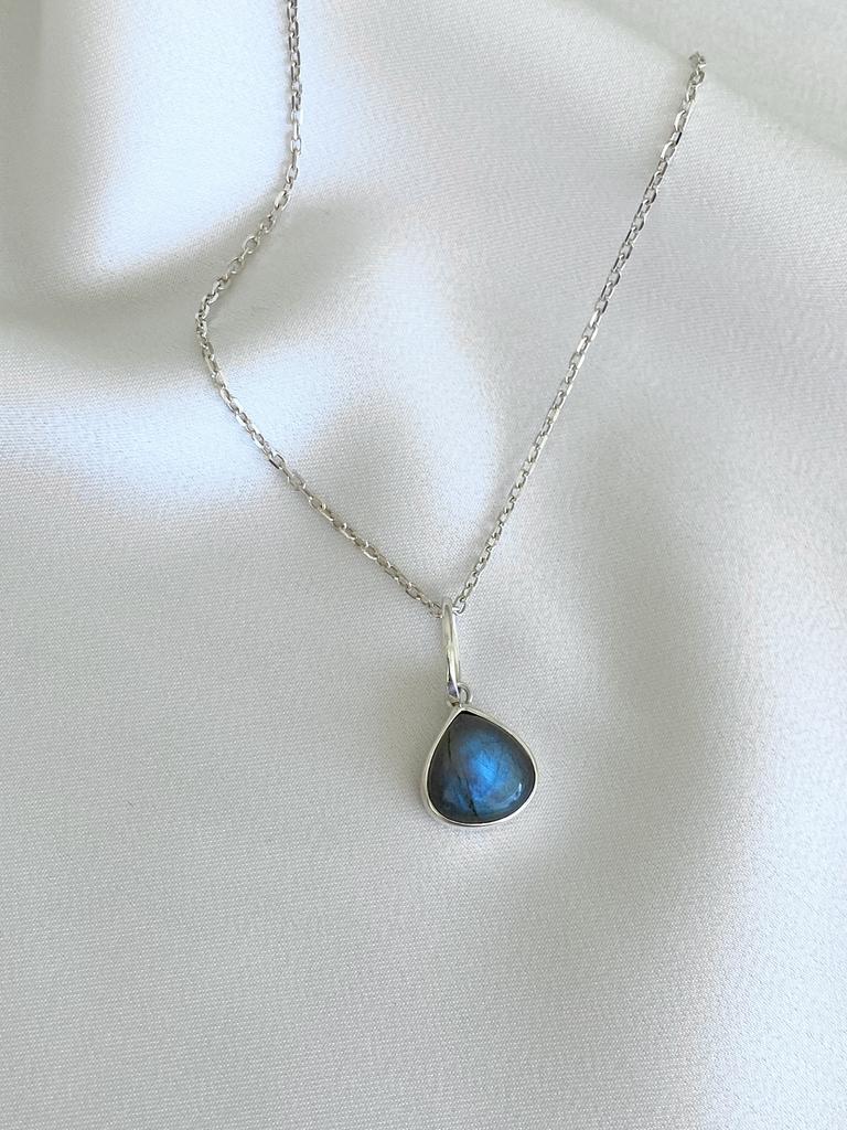 Pendant "Labradorite drop"