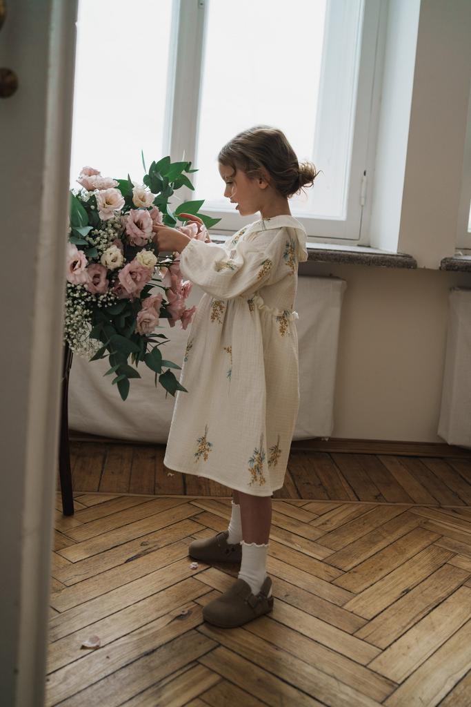 Платье бутоньерка