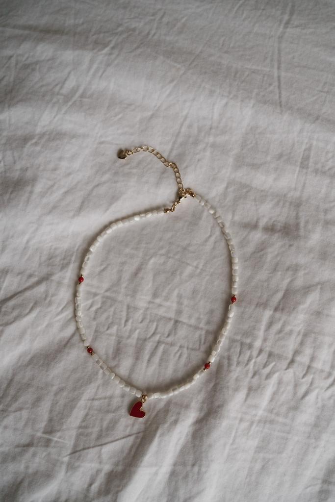 Чокер на шею красное сердце