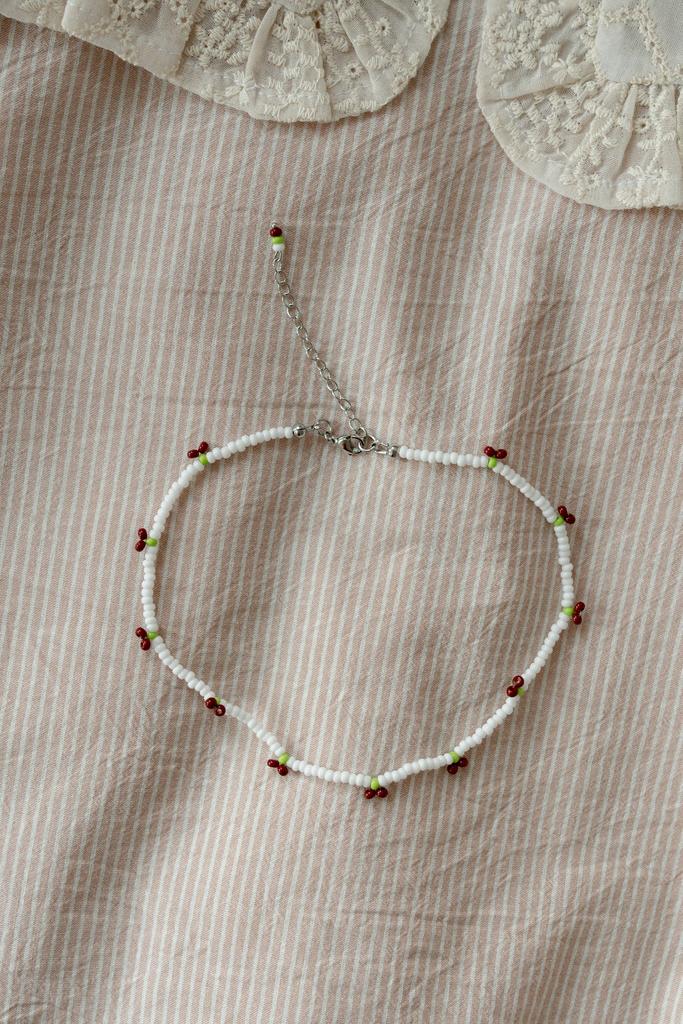 Чокер спелая вишня