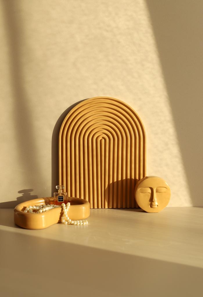 Интерьерное украшение | MOON FACE BEIGE |