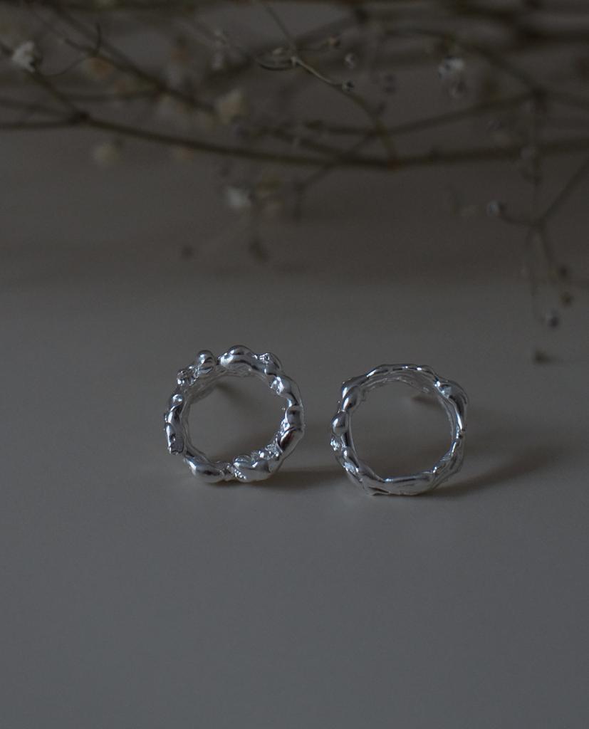 Серьги Круги из мятого металла