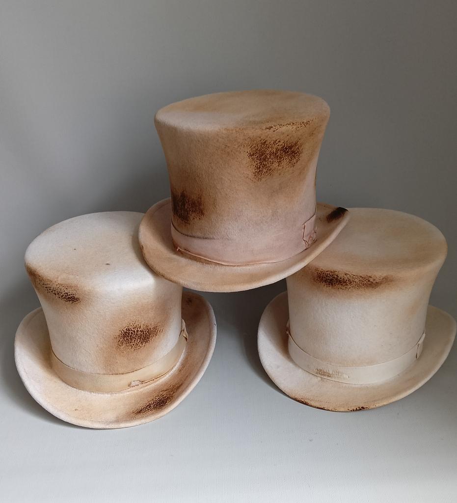 Шляпа цилиндр с обжигом