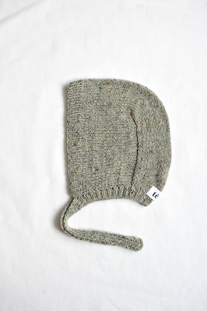 Чепчик серый цветной меланж