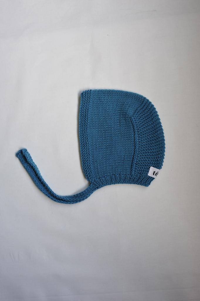 Чепчик из 100% мериносовой шерсти бирюзовый