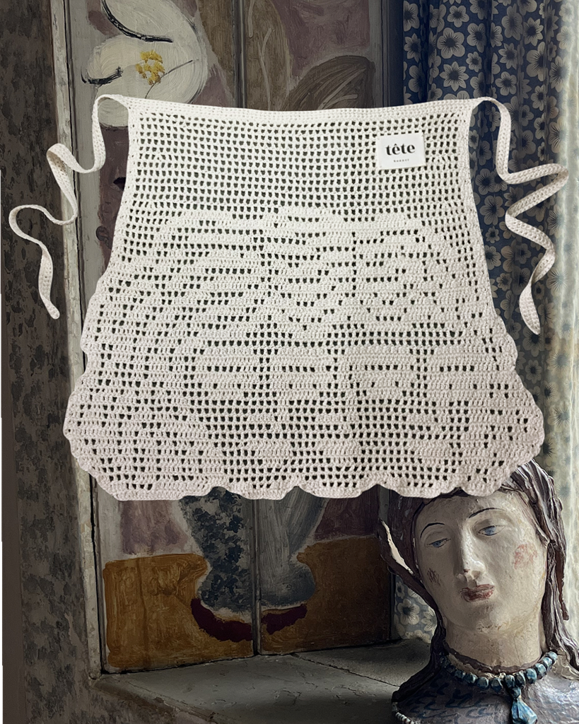 Faces apron