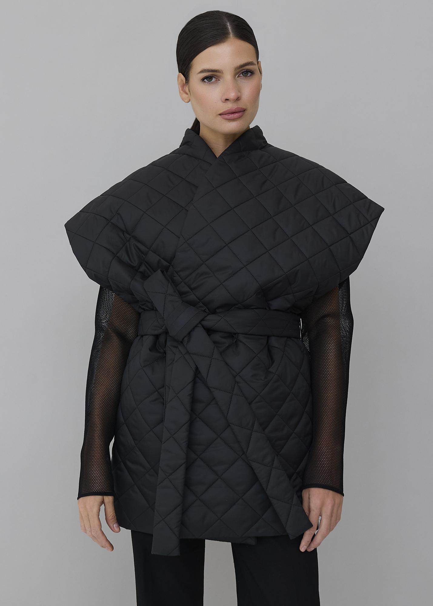 Quilted vest with rose, black