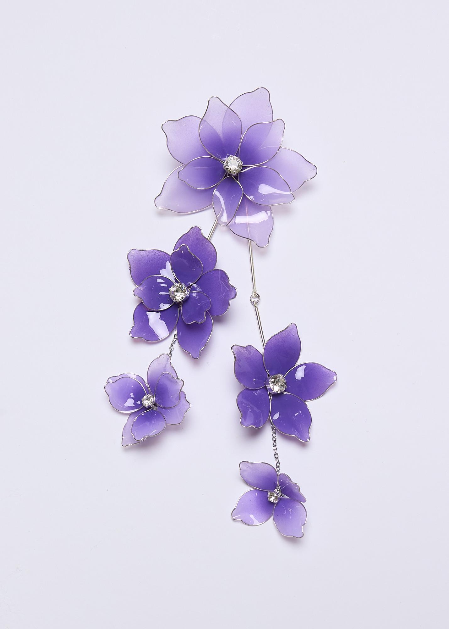 Brooch with violets