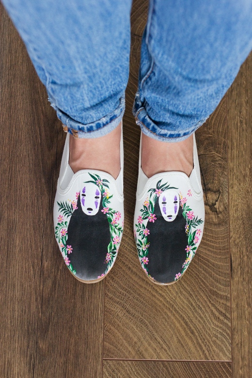 Белые слипоны с росписью Цветочный Каонаси