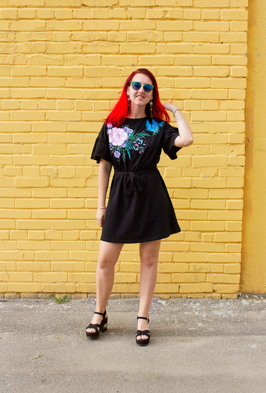 Черное платье с росписью и вышивкой - Blue Bird's Garden