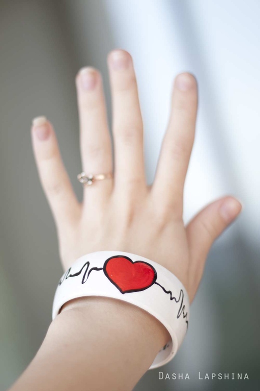 Браслет с росписью Heartbeating