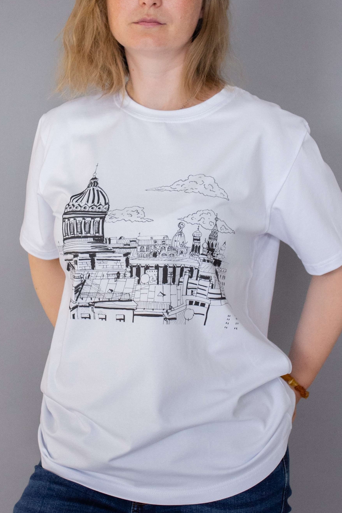 Футболка - Казанский собор в чб