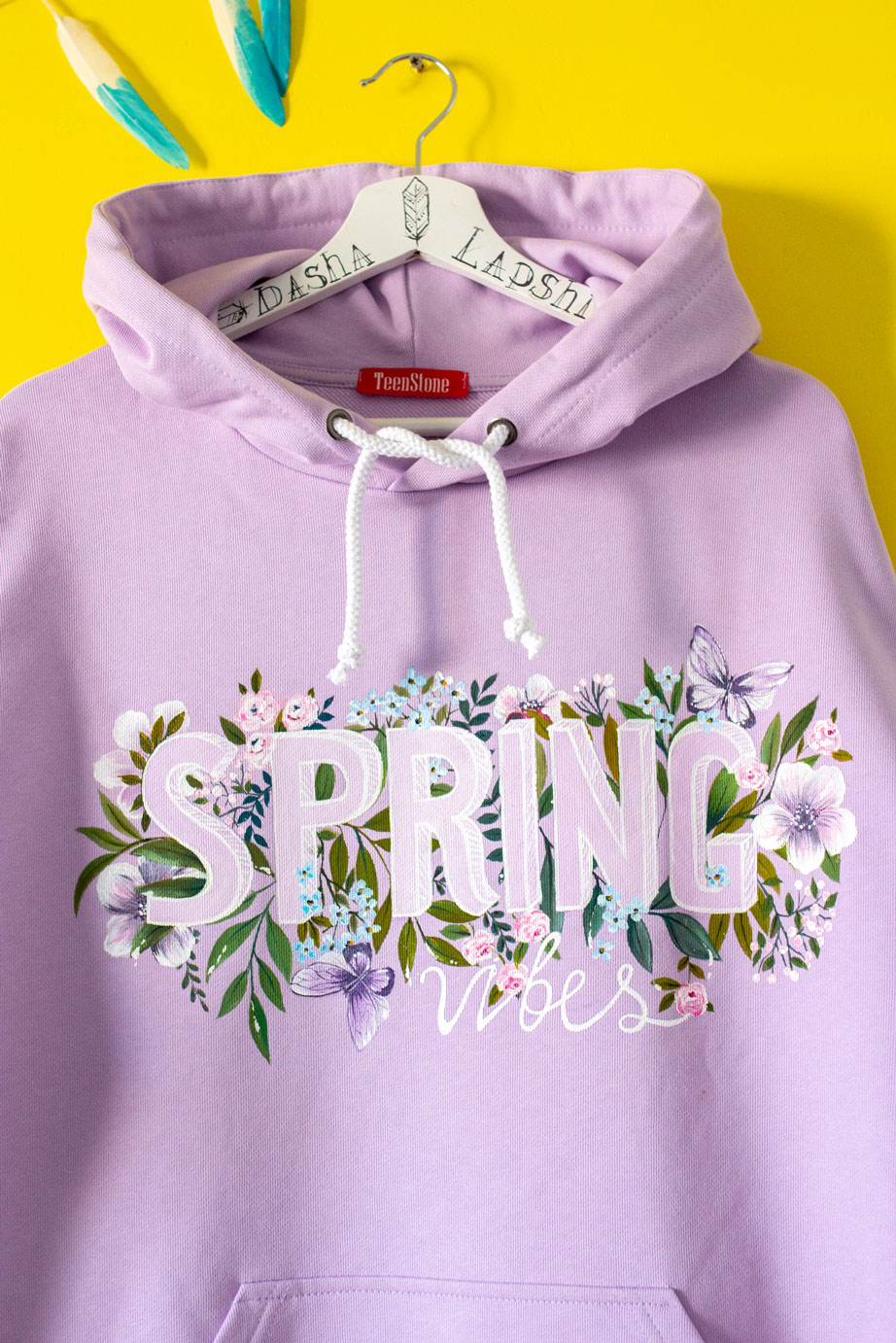 Лавандовая толстовка с росписью  - SPRING Vibes