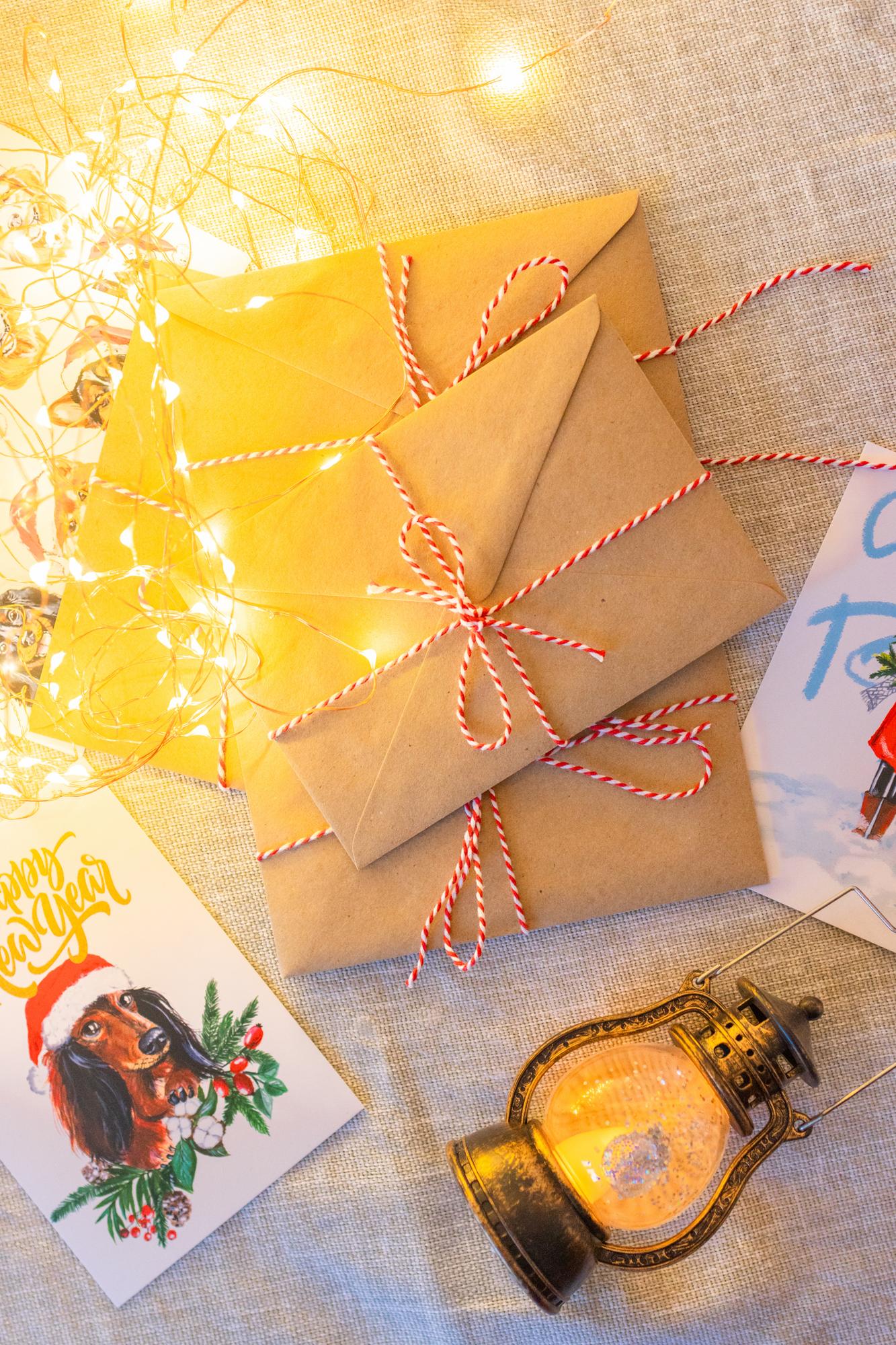 Новогодние открытки с авторскими иллюстрациями