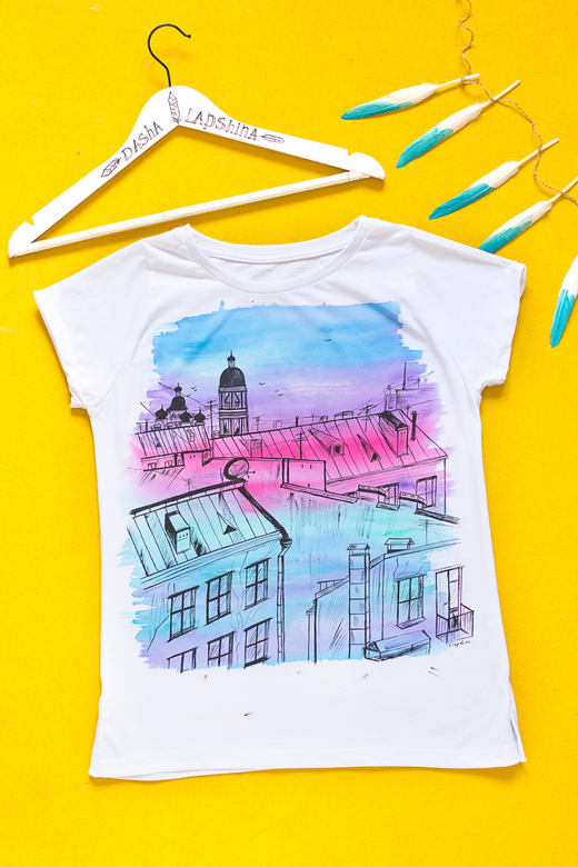 Футболка с росписью "Крыши Петербурга"