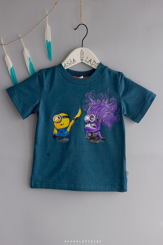 Детская Футболка с росписью - Два миньона