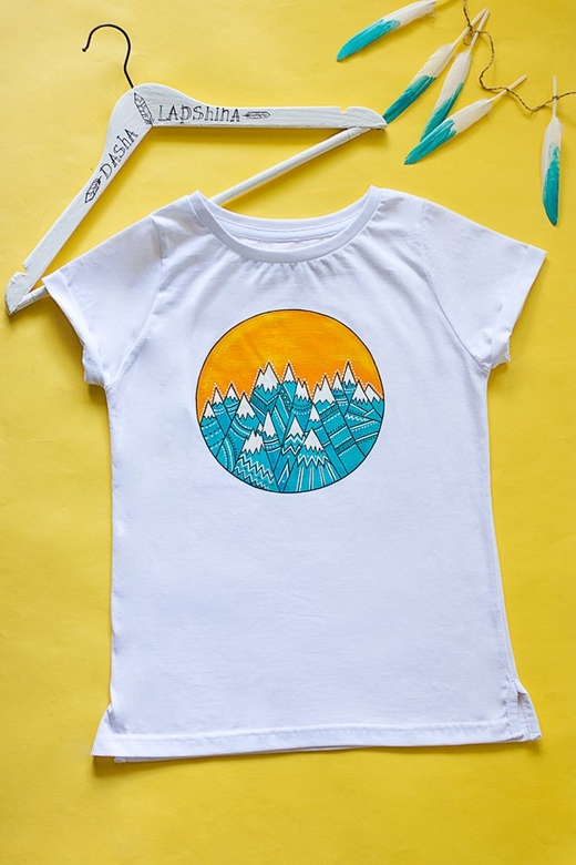 Футболка  с росписью - Горы - Sunset in mountains