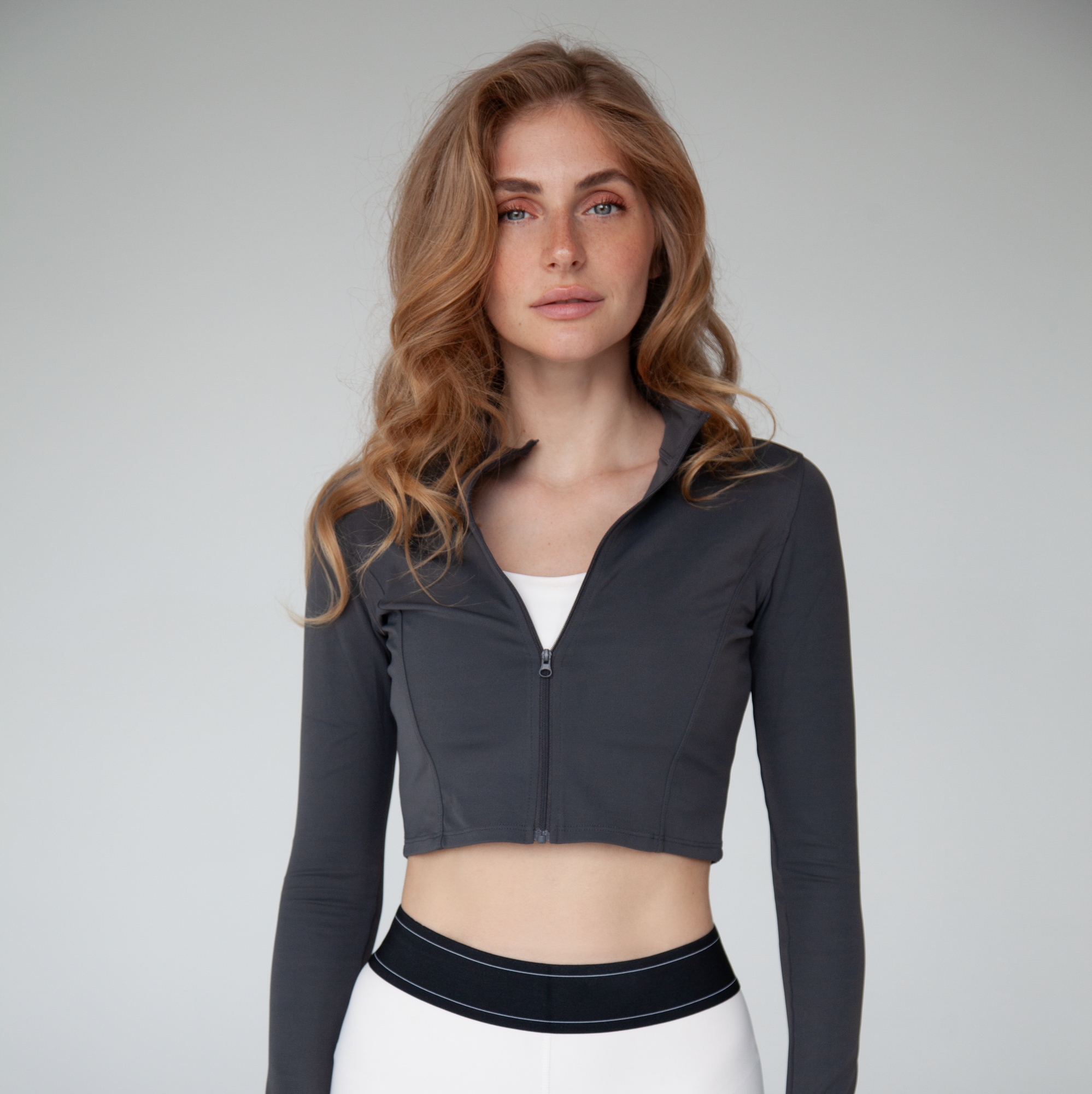 СПОРТИВНЫЙ РАШГАРД СЕРЫЙ