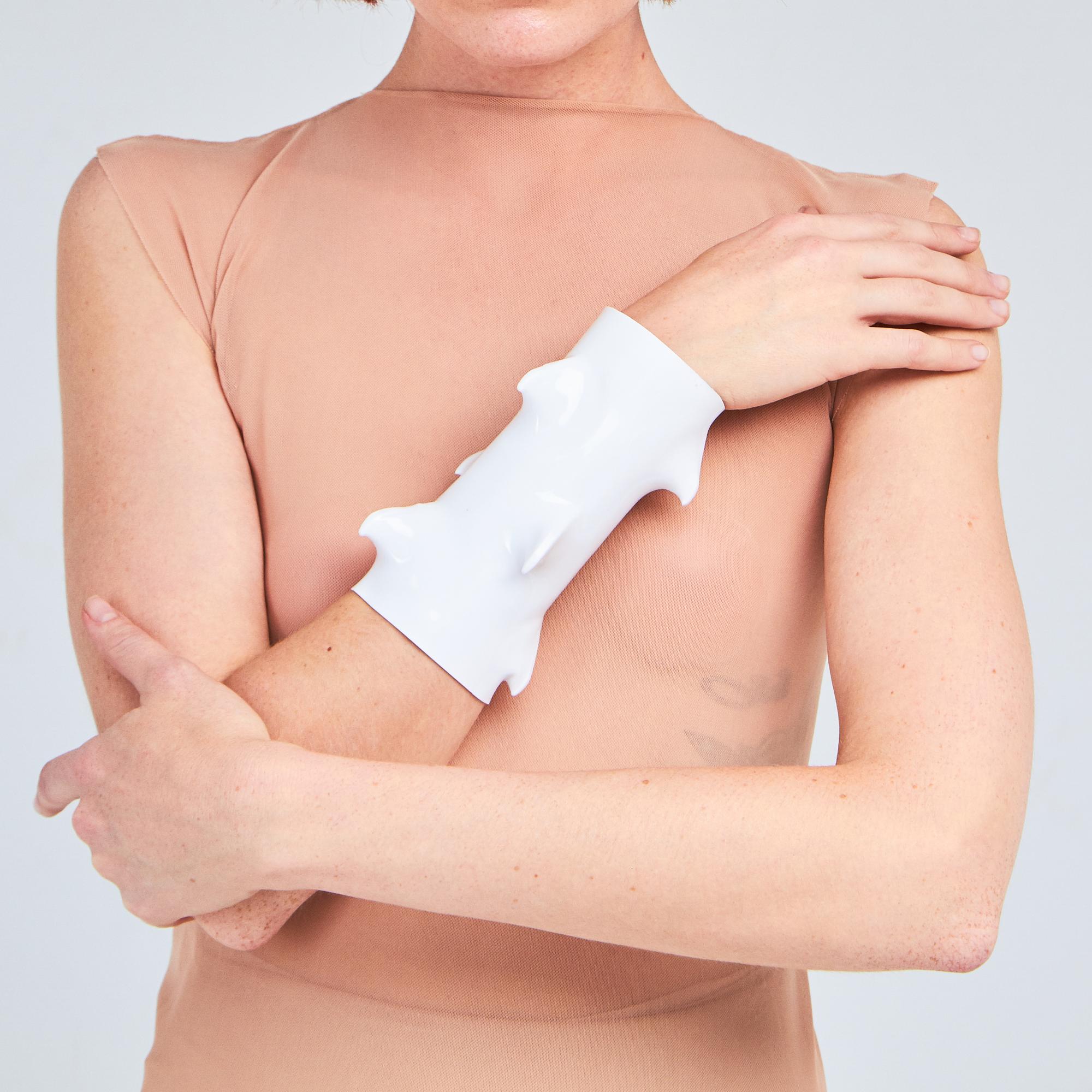 Браслет Шипы