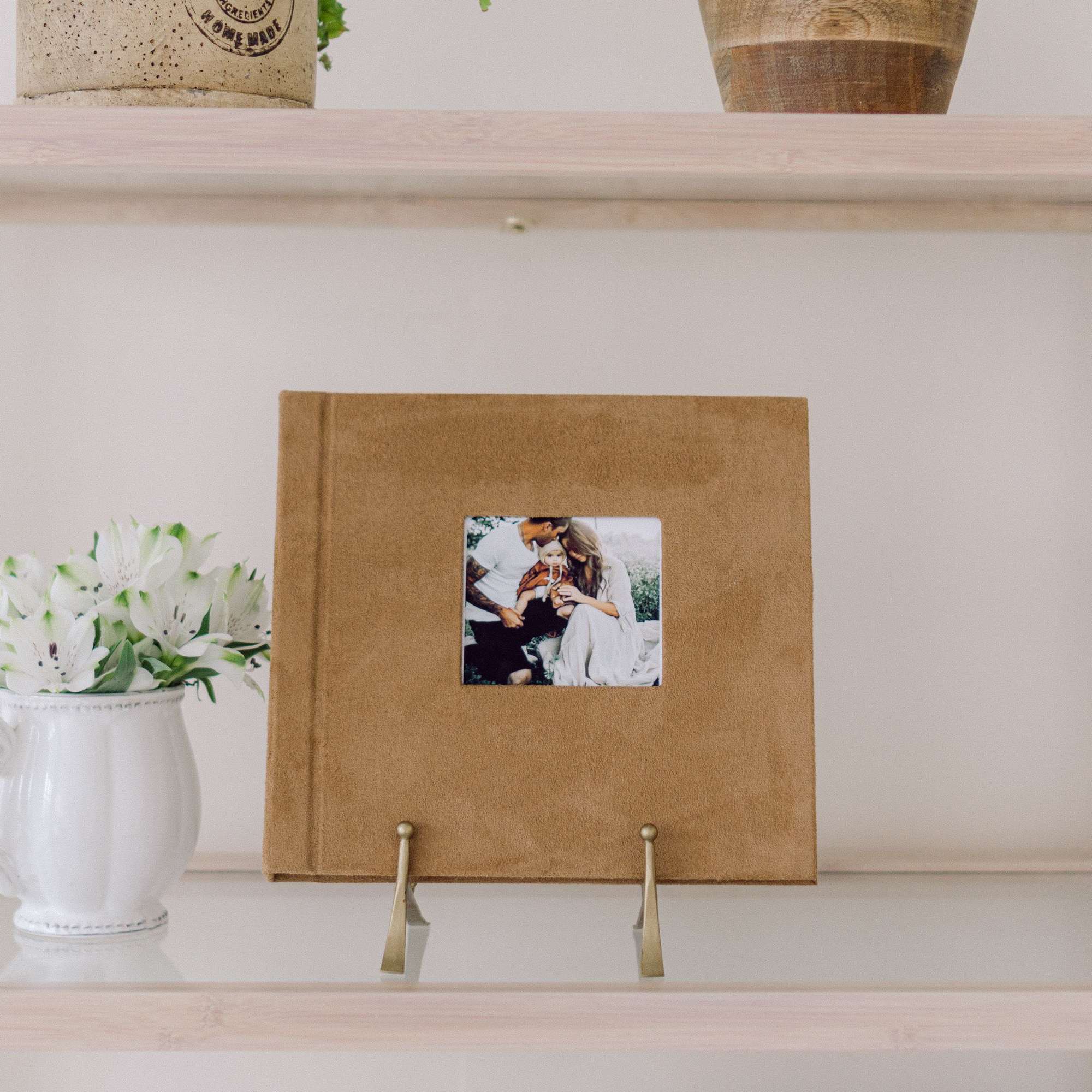 Фотоальбом с окошком для фотографии, коричневого цвета, замша