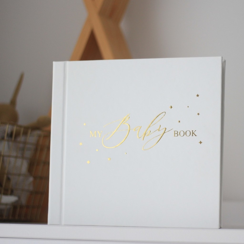 Фотоальбом новорожденного "Its a girl" белый