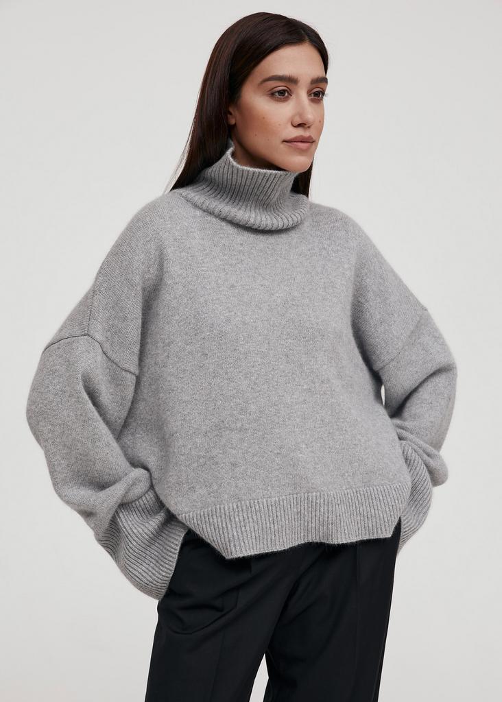 Cropped oversized extremely soft 100% cashmere sweater