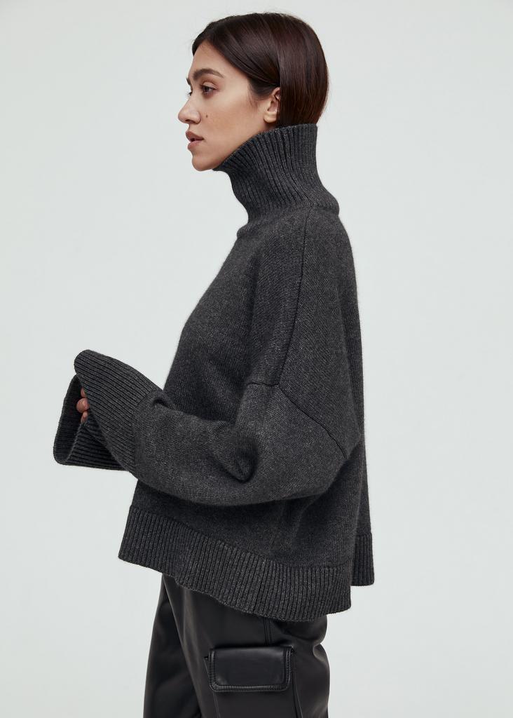 Cropped oversized extremely soft 100% cashmere sweater
