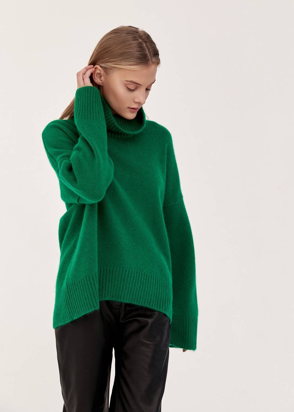 Oversized extremely soft 100% cashmere sweater