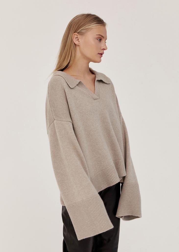 Extremely soft cashmere polo oversized  jumper
