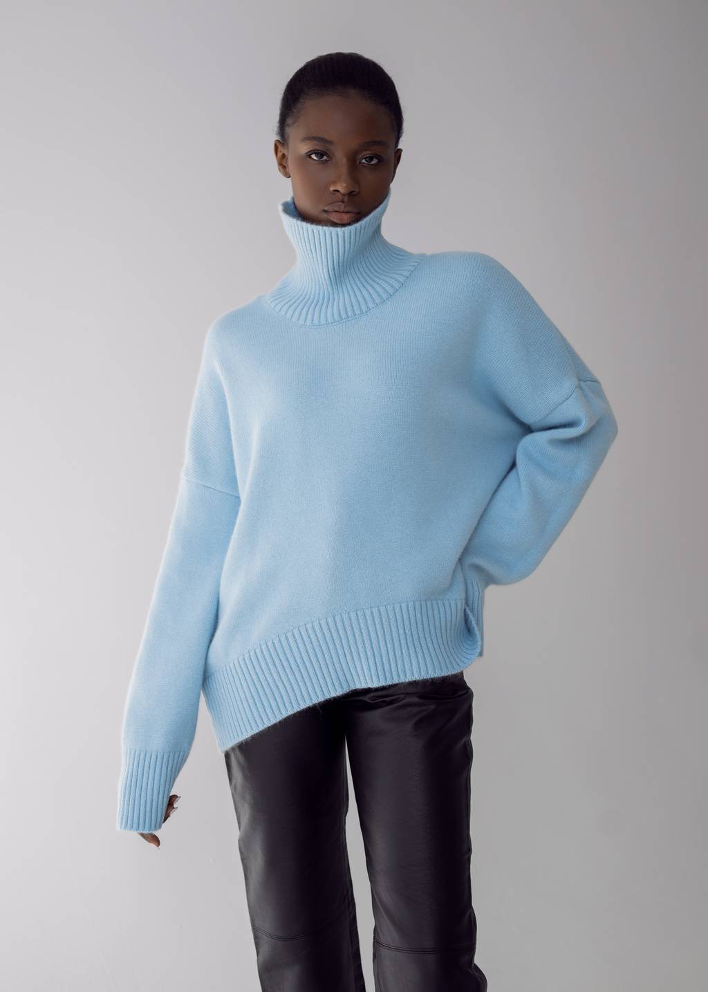 Oversized extremely soft 100% cashmere sweater