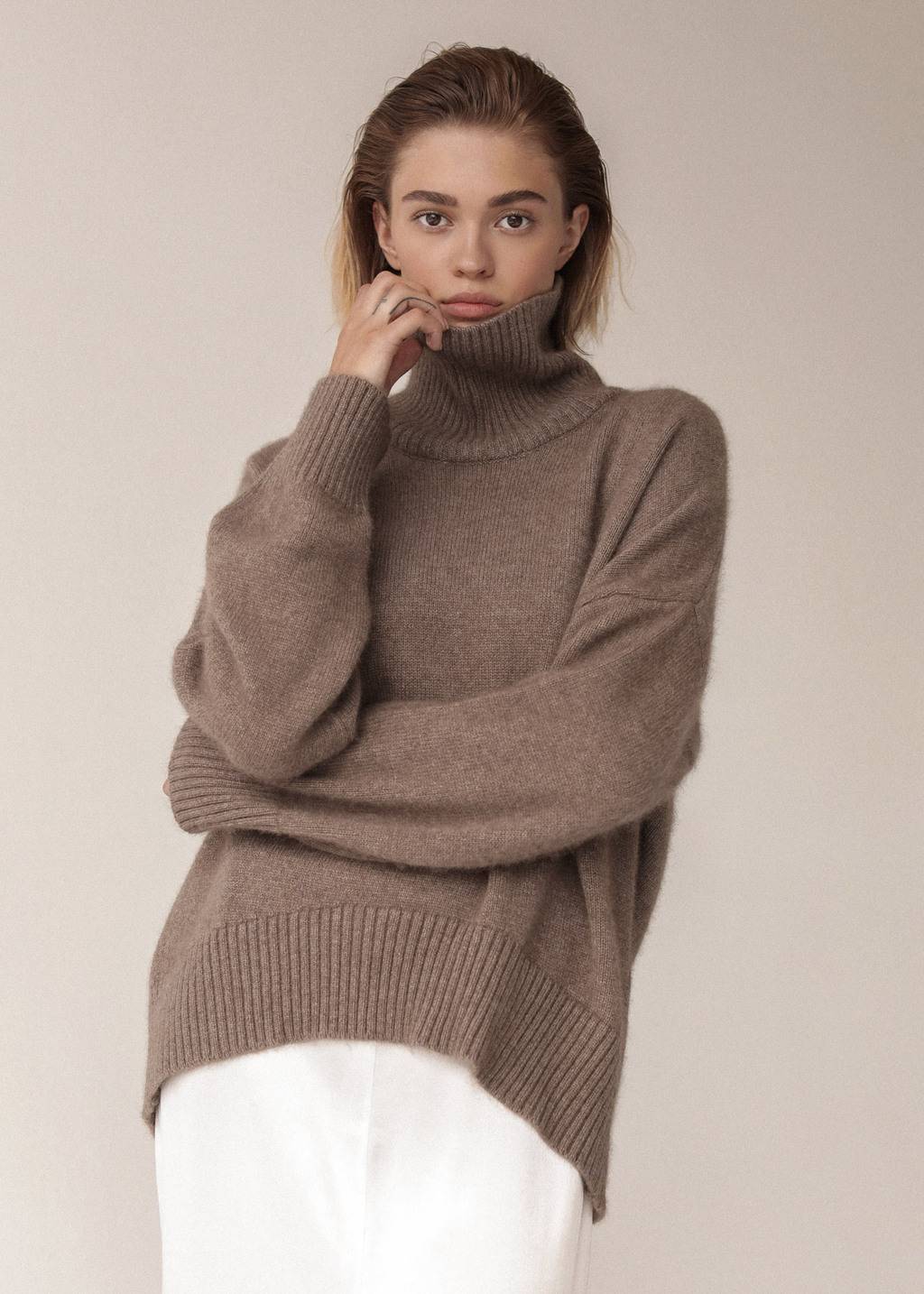 Oversized extremely soft 100% cashmere sweater