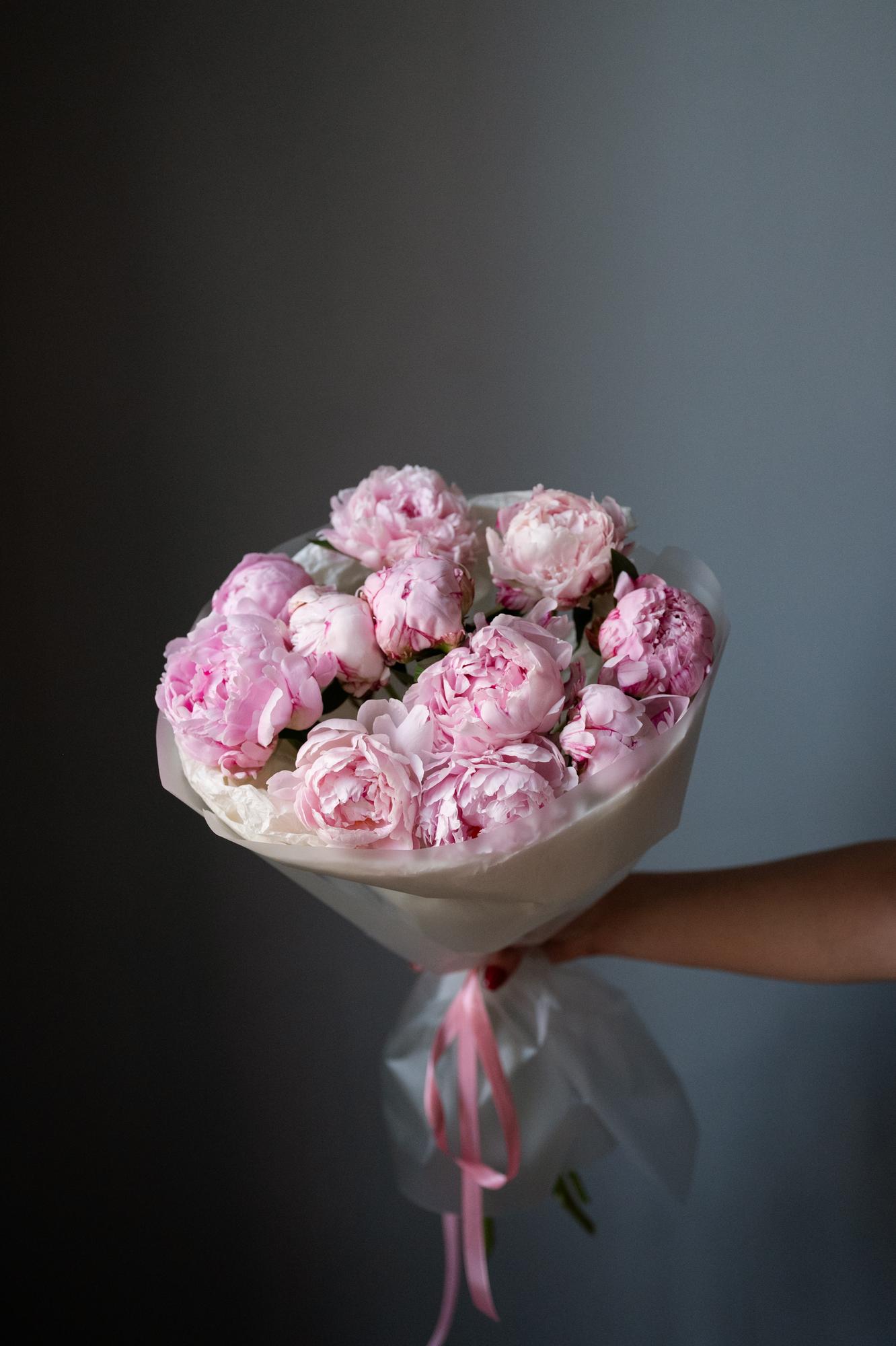 Букет из пионов Сара Бернар