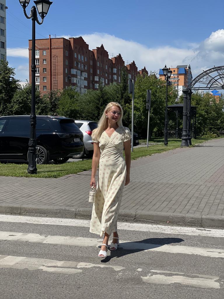 Платье атлас, бежевый