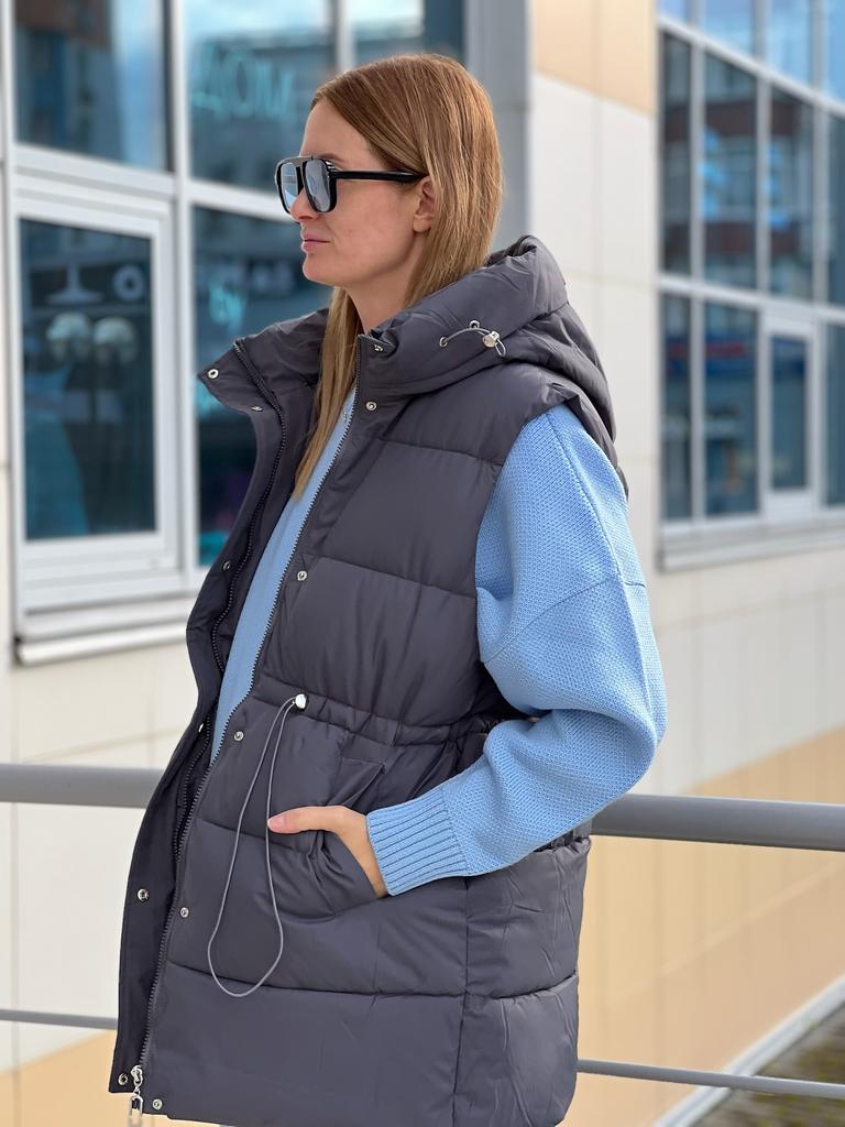 Жилет с капюшоном