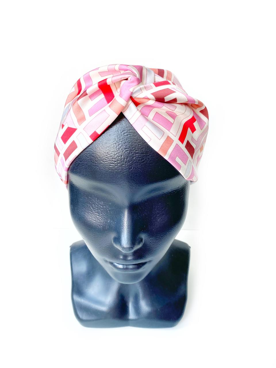 Повязка из шелка Fendi на голову