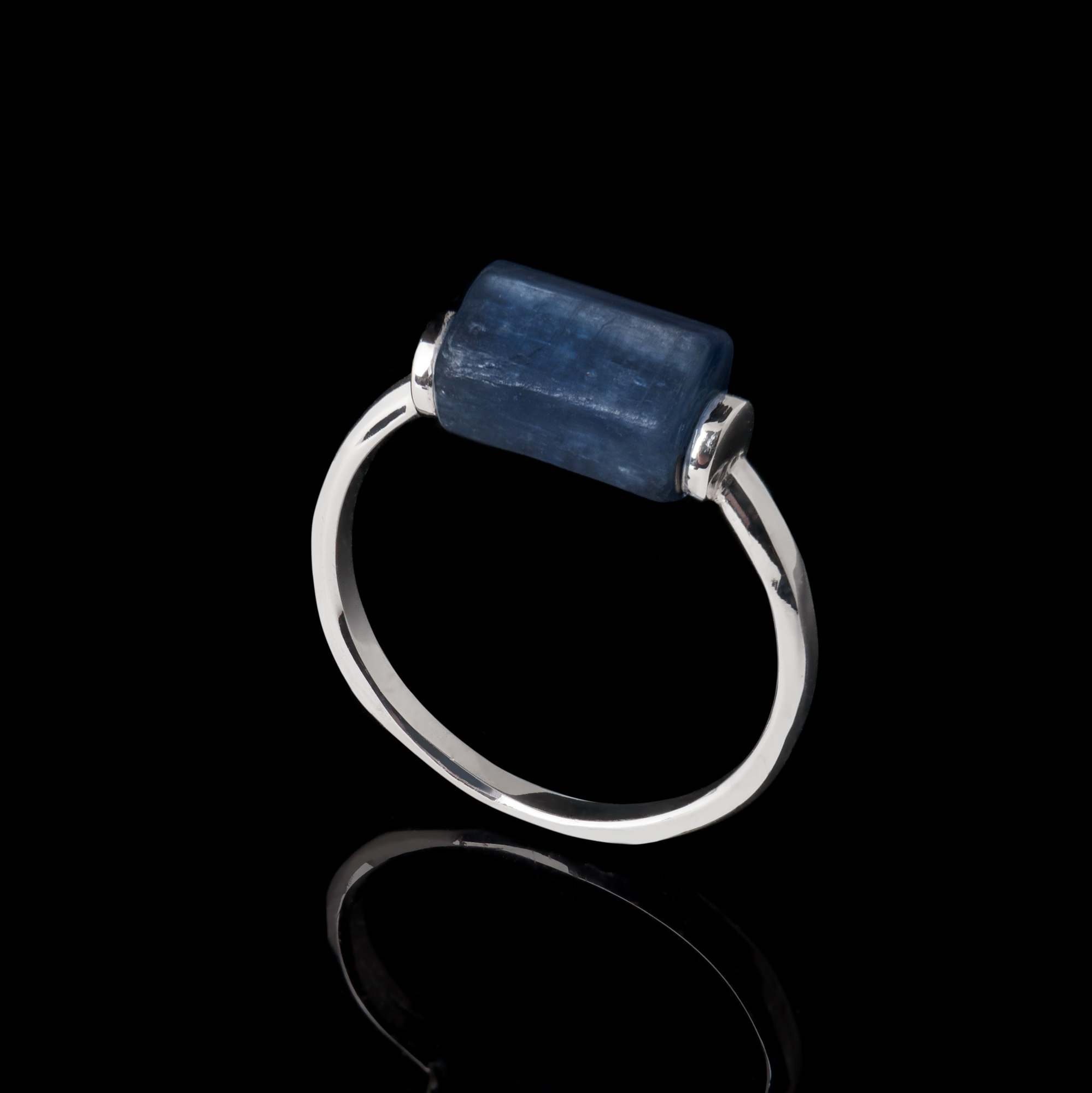 Ring Solitary Kyanite