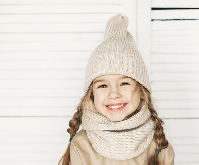 Шапка светло-бежевая