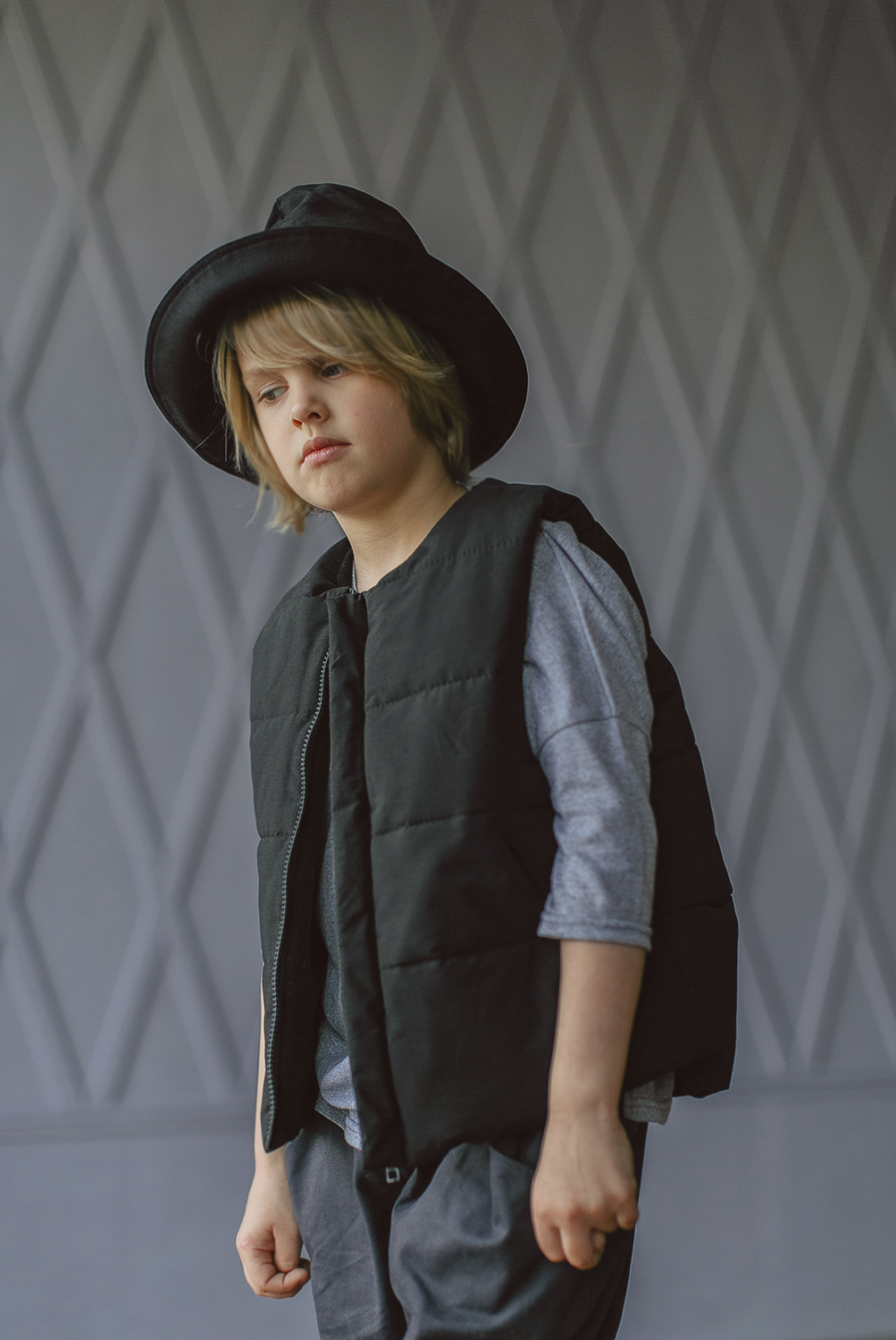 Жилетка детская черная