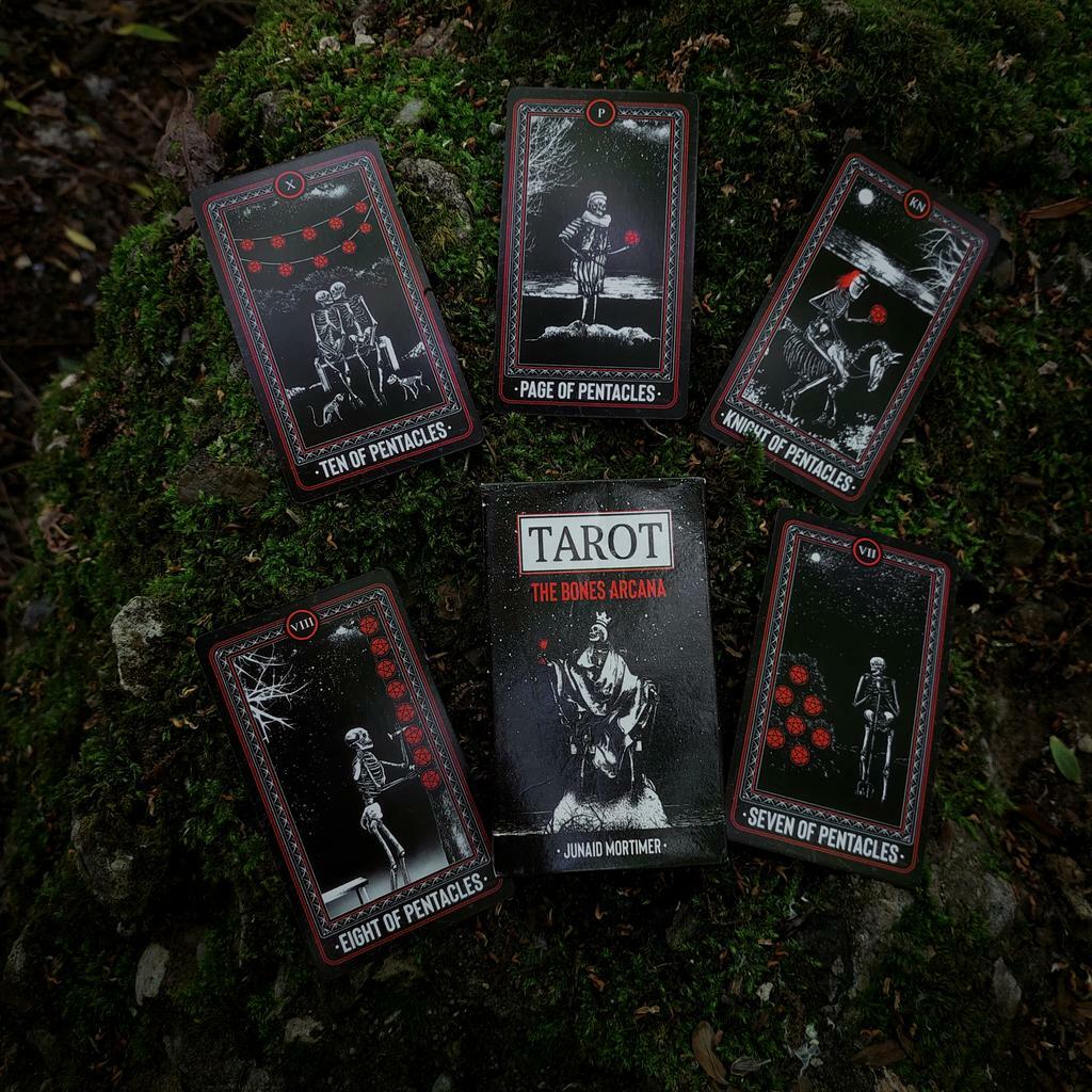 Таро «Магия Костей» (The Bones Arcana Tarot)