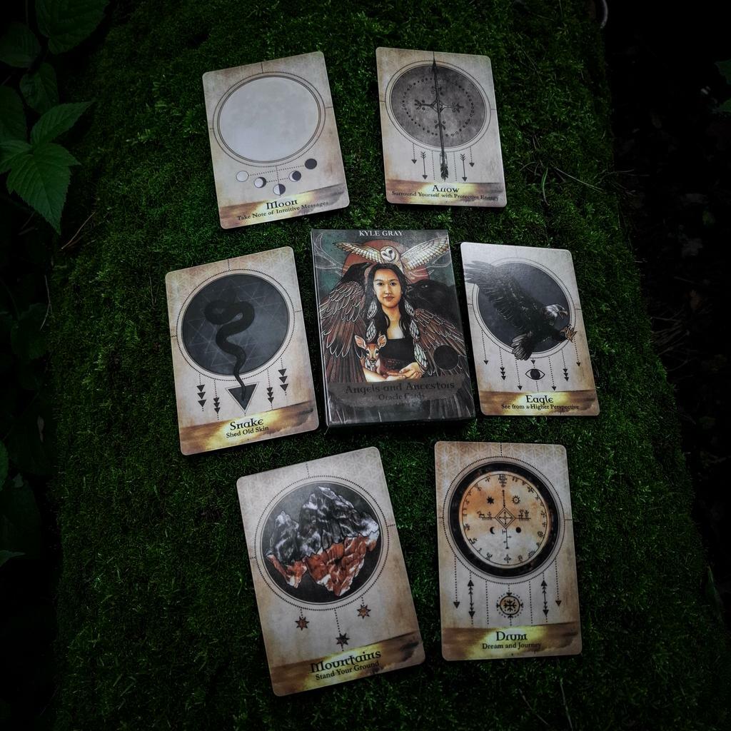 Таро Ангелов и Предков (Angels and Ancestors Oracle Cards)