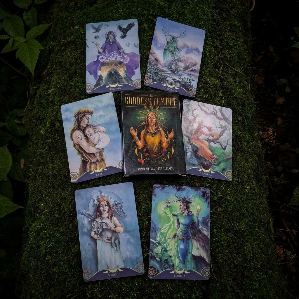 Таро Храм Богини (The Goddess Temple Oracle Cards)