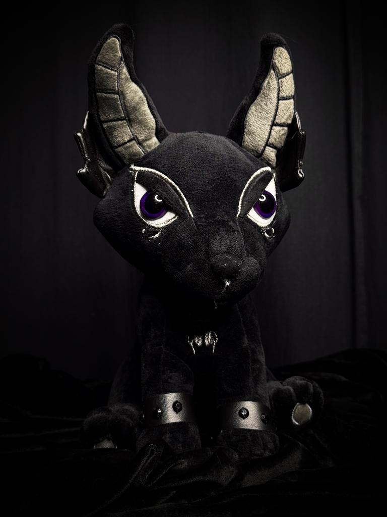 Мягкая игрушка-фамилиар «Dark Anubis»