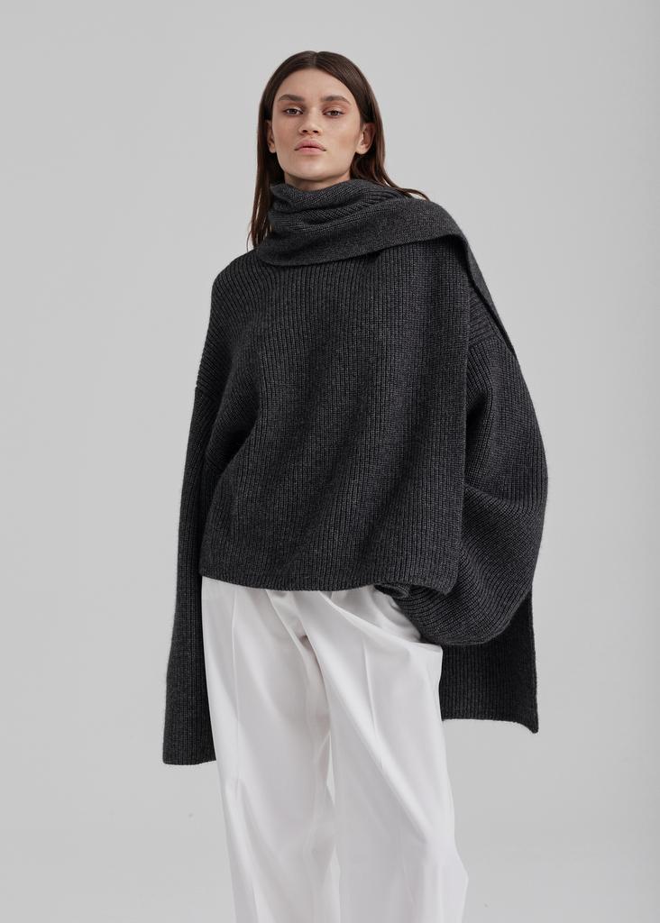 100% cashmere cardigan with scarf