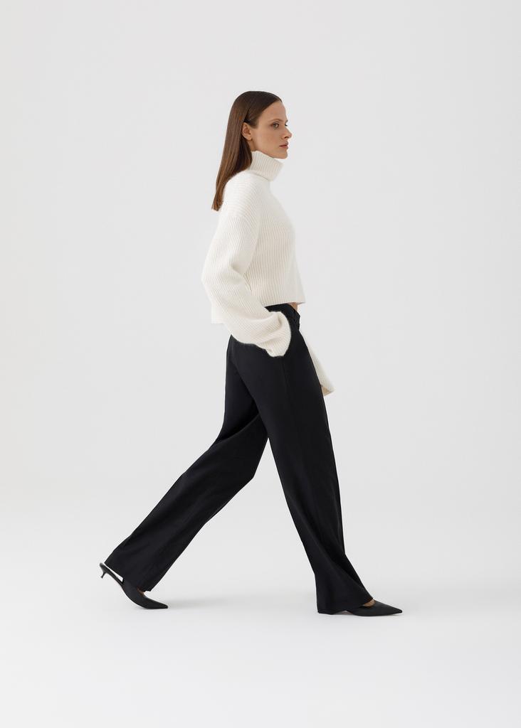 100% premium cashmere cropped turtleneck sweater