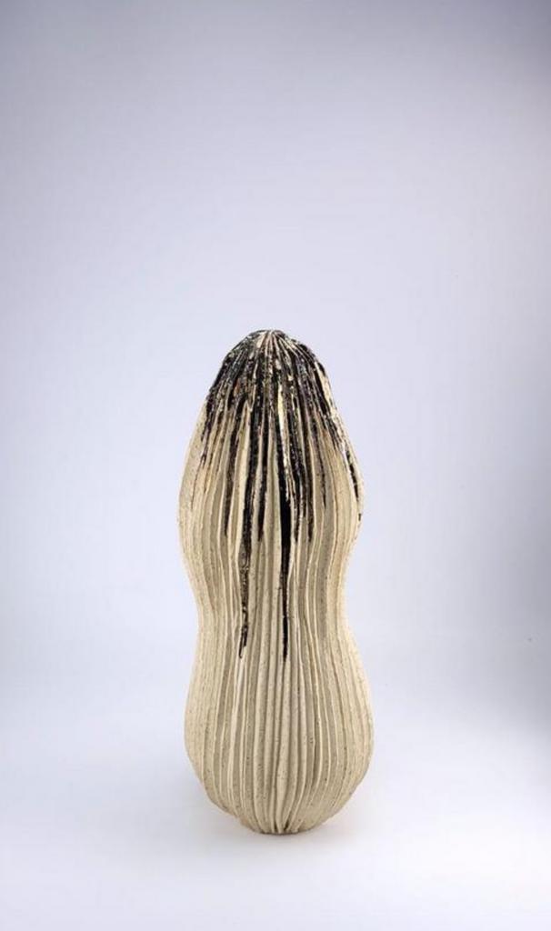 Керамическая скульптура кактус золотой