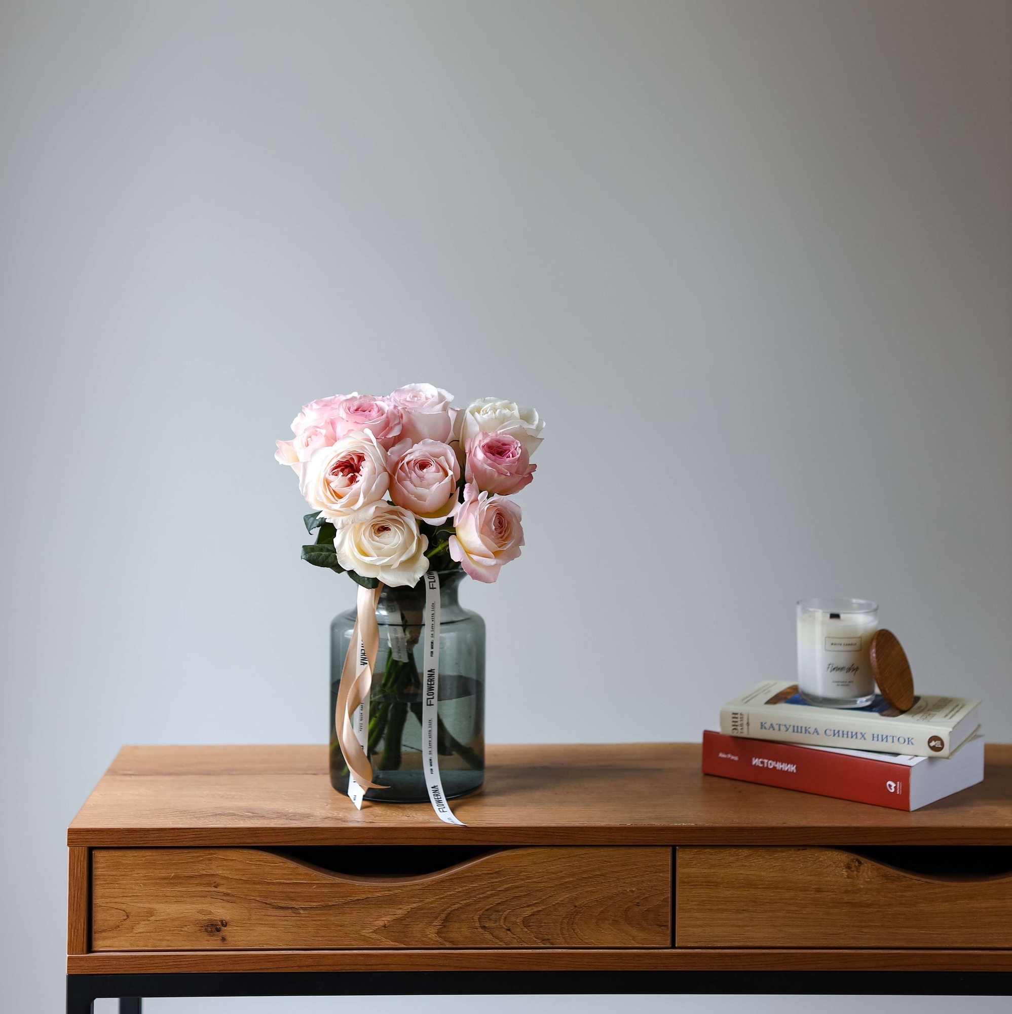 Цветочная подписка "Моно охапка" размер S