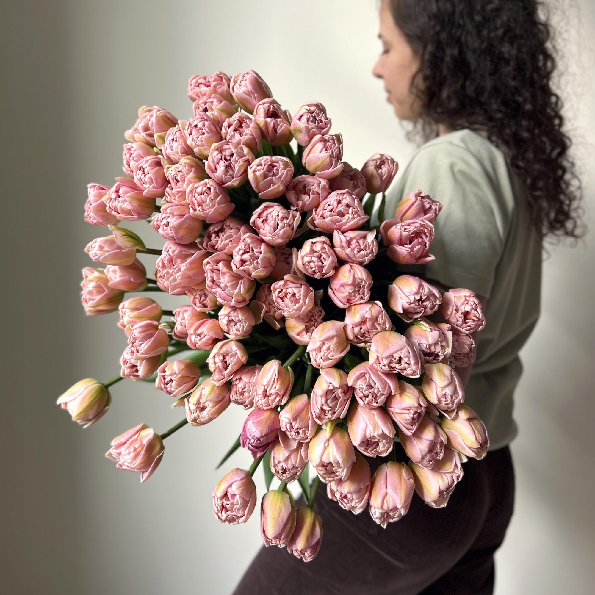 Тюльпаны "Мисти пинк"