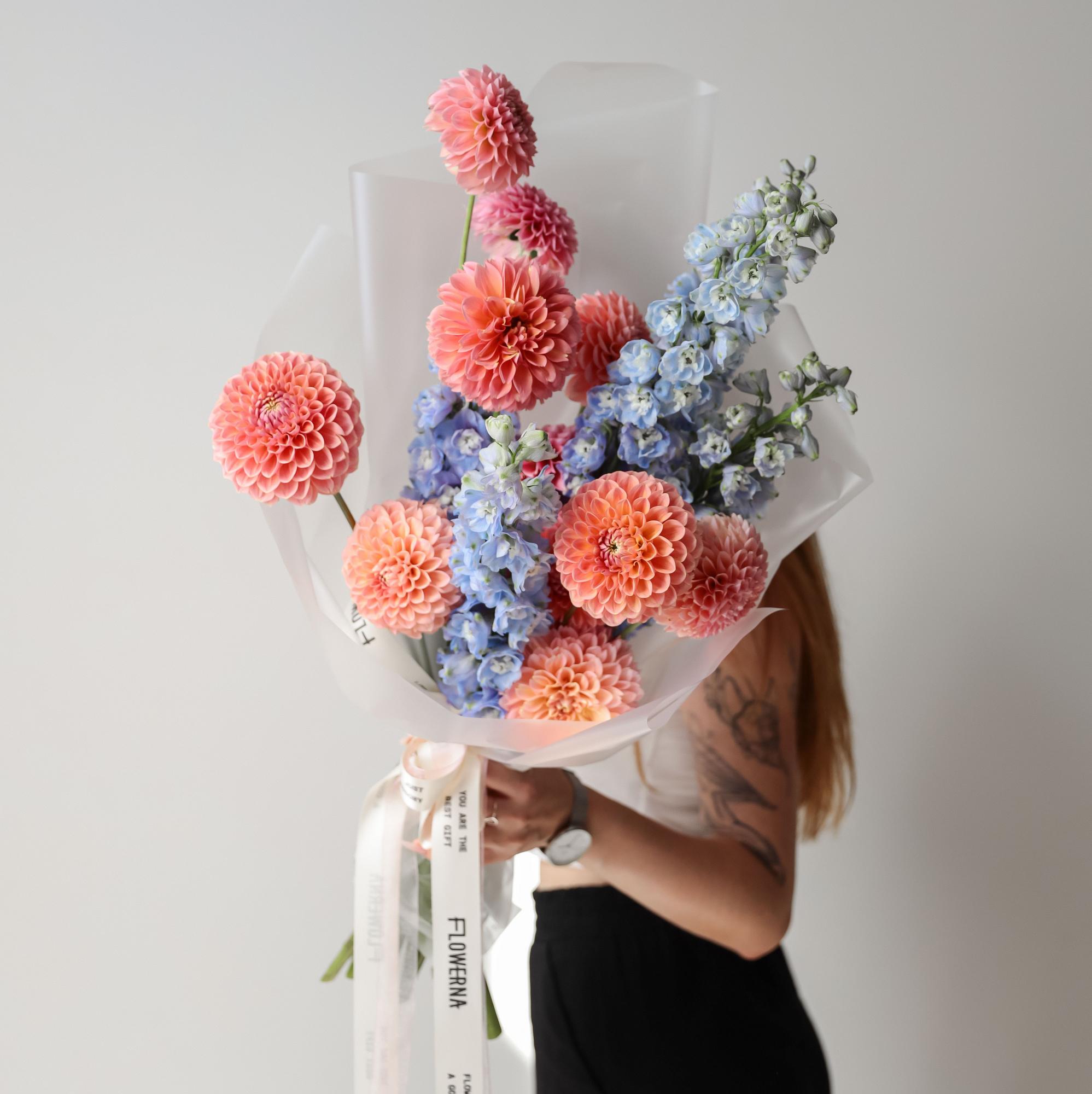 Дуо-букет "Дельфиниум и георгины"