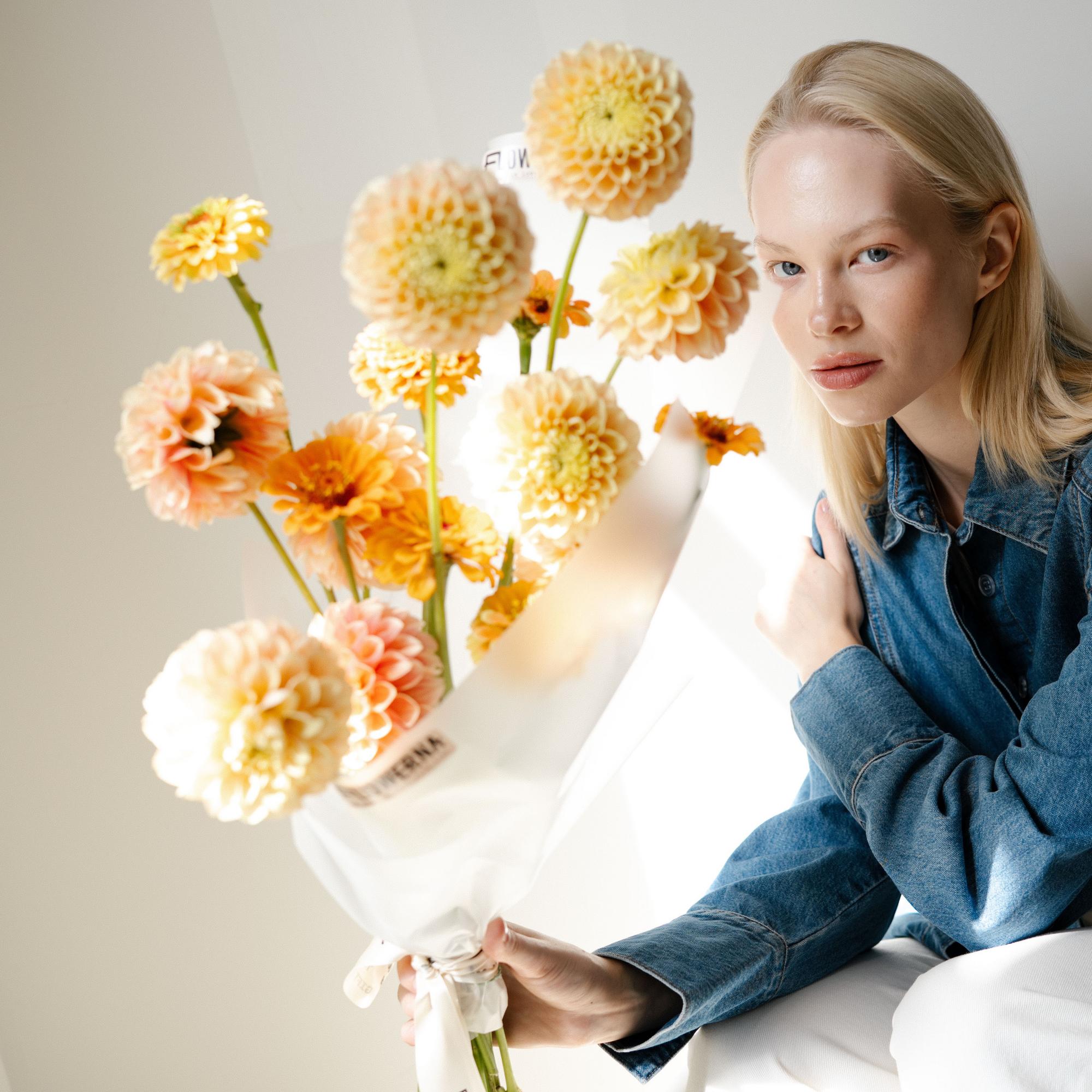 Дуо-букет "Георгины и циннии"